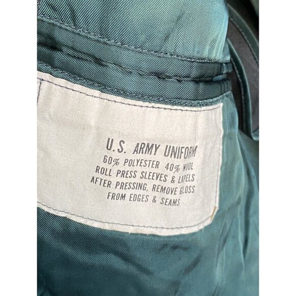 Military Green Jacket with Gold Hardware Men's Button Jacket Blazer Vintage 39R - Picture 11 of 14